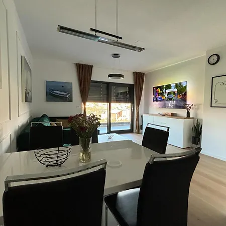 Luciana, Lejlighed *